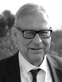 Professor Bengt Winblad