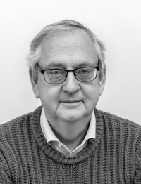 Dr. Rolf Karlsten